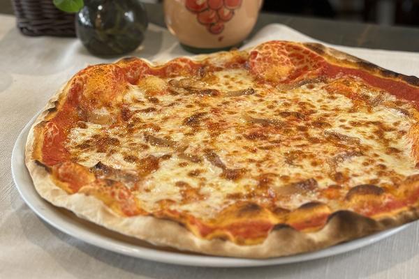 Pizza Amatriciana